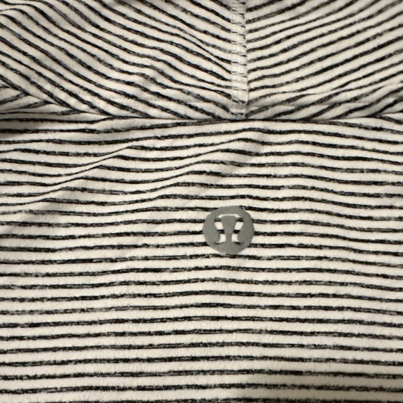 Men's Lululemon Striped Gray long sleeve - Picture 3 of 4